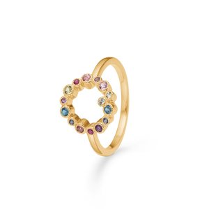 Feading rings with sapphire