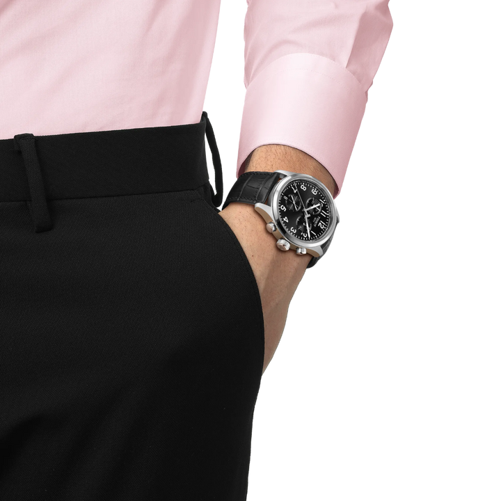 TISSOT CHRONO L 42MM – SORT LÆDERREM / SORT URSKIVE – produktbillede 2