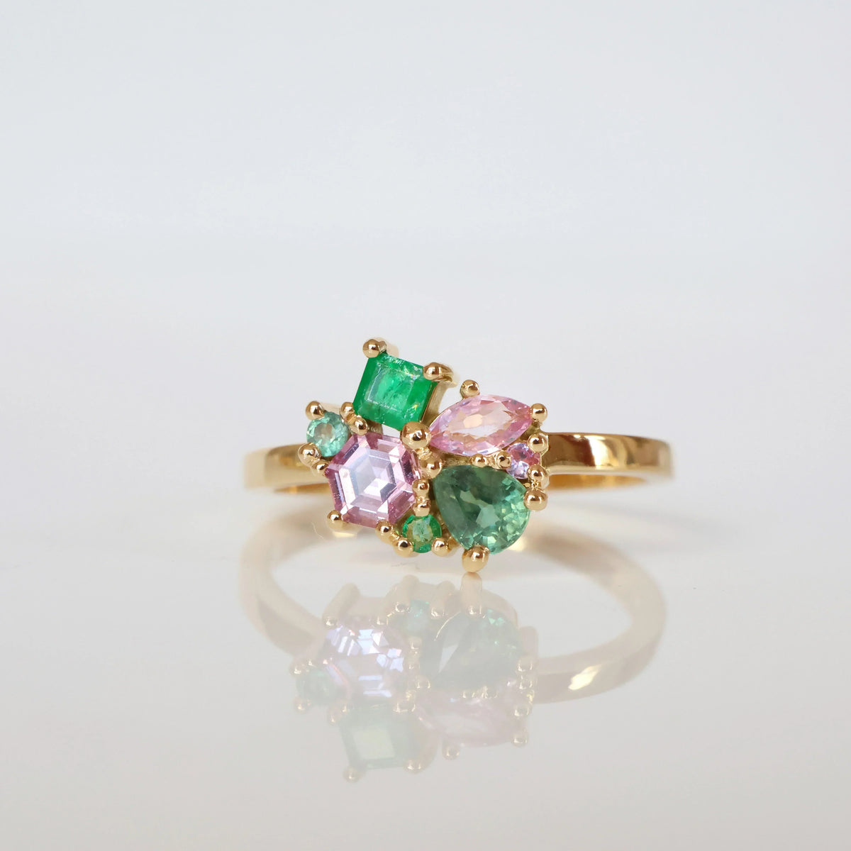 anpe-atelier-varnaya-ring-18kt-gold-custom-made with green and pink stones set in bright gold, Model 27-custom4-001-1