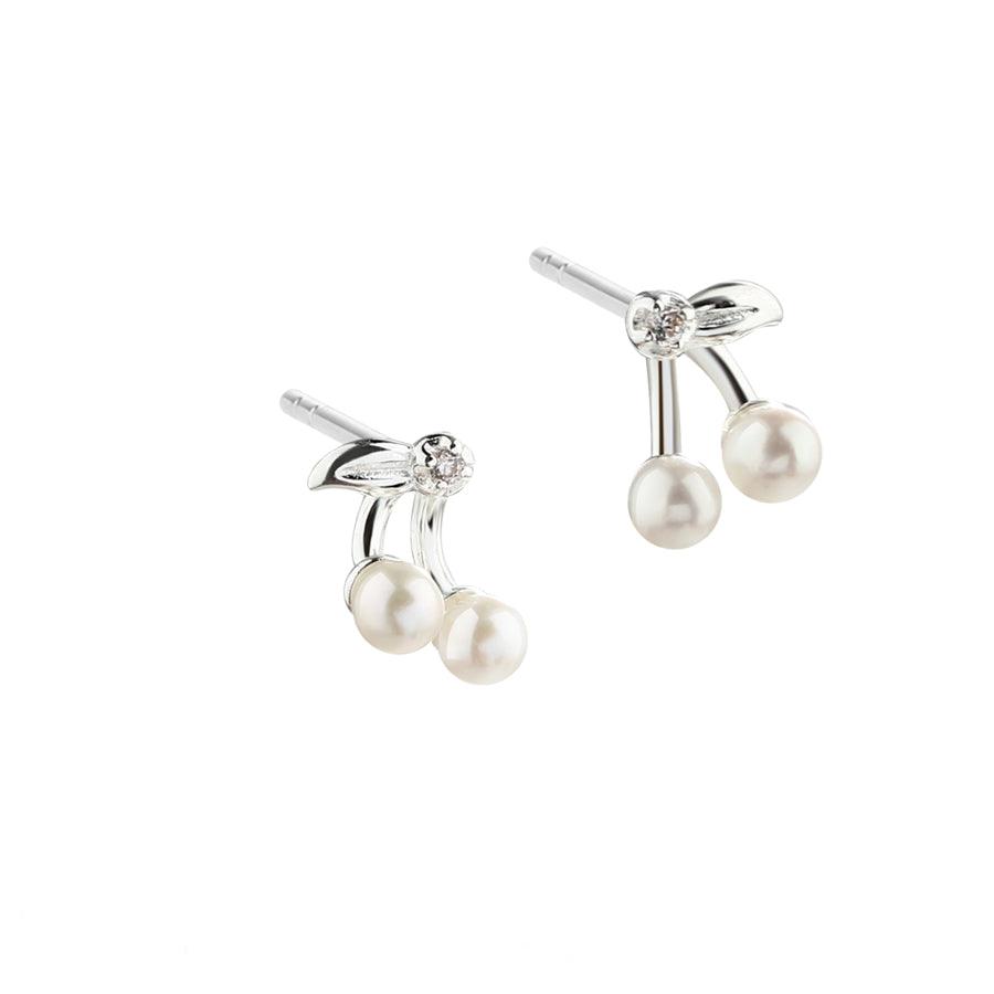 Aqua Dulce Cherry Pearl earrings in silver with white pearls and sparkling detail, Model 5703-1.