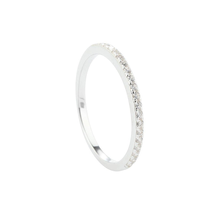 Aqua Dulce Darling Raya Ring Silver, slim silver ring with glossy surface and clear stones. Model 5983-5983-001-1