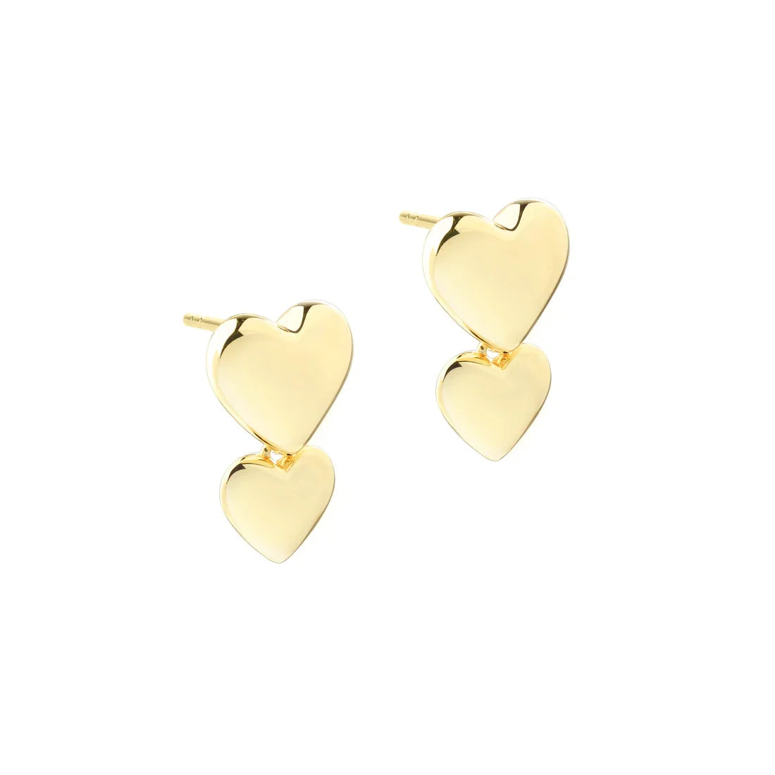 Aqua Dulce Karla and Me earrings show gold-plated earrings with two smooth hearts in a shiny gold look. Model 6420-1.