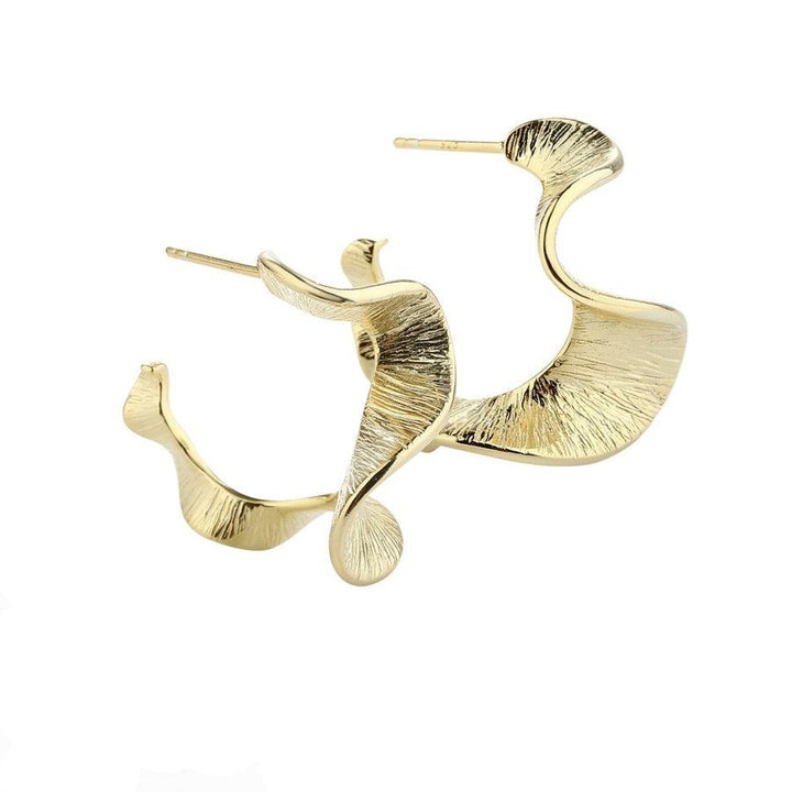 Aqua Dulce Rhumba Medium Hoop Creole, gold colored earrings with wavy textured design, Model 5320-5320-1.