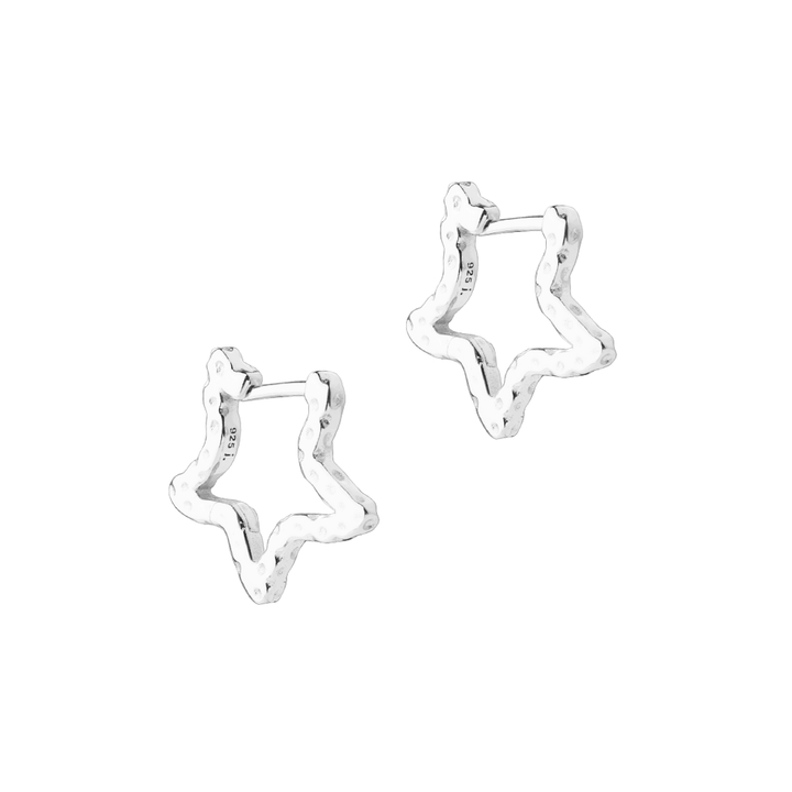 Aqua Dulce Stella Hoops in silver star shaped earrings with a hammered finish. Model 6159-1.