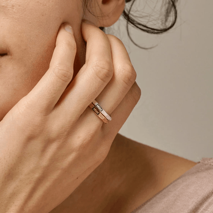 enamel MOM silver ring is worn on the woman's finger, text and details visible, Model R86S-R86S-001-2