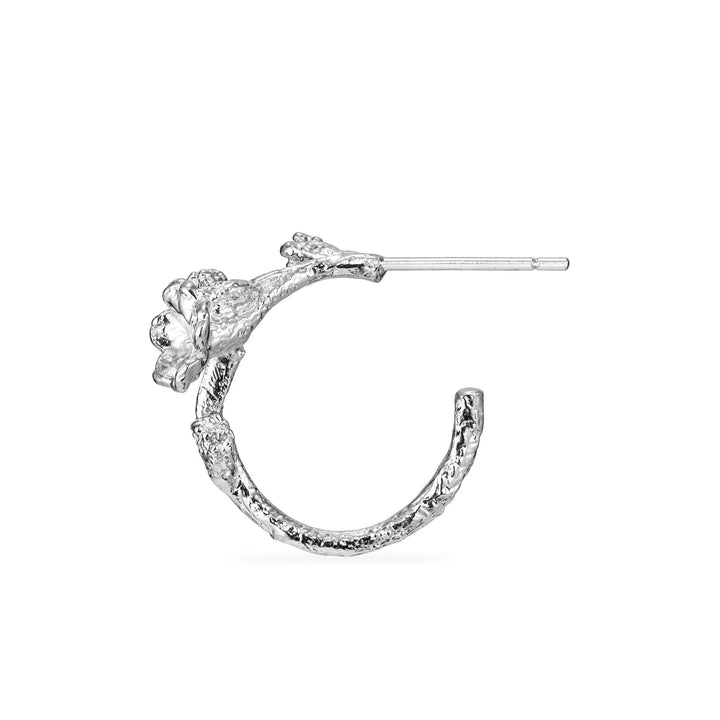 Flora Danica Forget-me-not Hoop Silver earring with detailed floral motif in shiny silver. Model 907-fmn-hopc-s