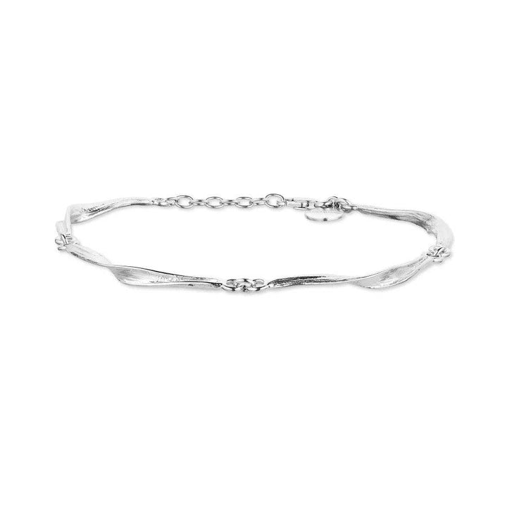 Flora Danica Grass Bracelet Silver shown on white background, elegant organic design. Model 907-gr-brlo-s.