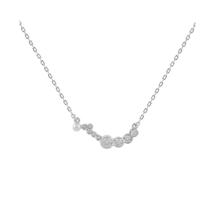Hultquist Copenhagen Harper silver necklace with zirconia, elegant chain with clear stones and pearl detail. Model 1S08606S-1