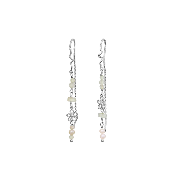 Maanesten Alfrida silver chain earrings with white pearls and detailed floral pattern, Model 10084c