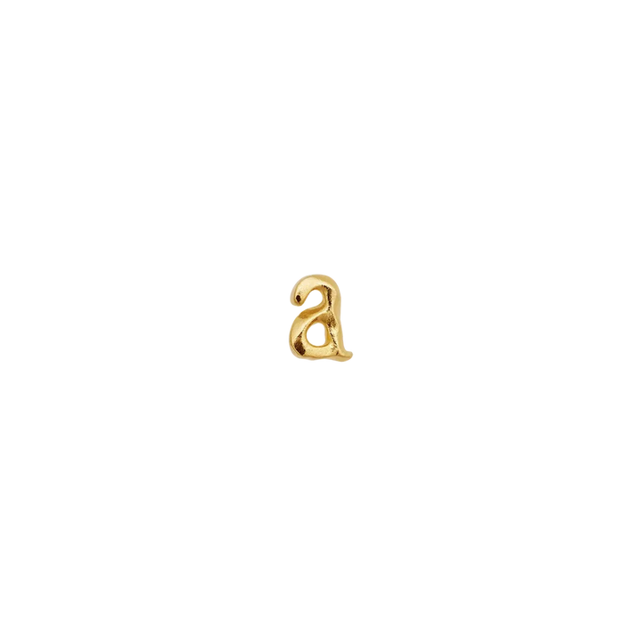 Maanesten Alphabet Single Letter Earring AW in gold-plated, single earring shaped like the letter a. Model101a-alphabet-001-2.