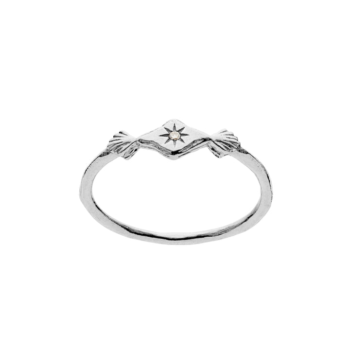 Maanesten Annie silver ring with star-shaped detail and small stone, model 4872c-001.