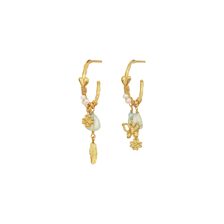 moonstone-arden-gold-plated-heart hoops with detailed pendants in gold and bright green pearls. Model 10093a-1