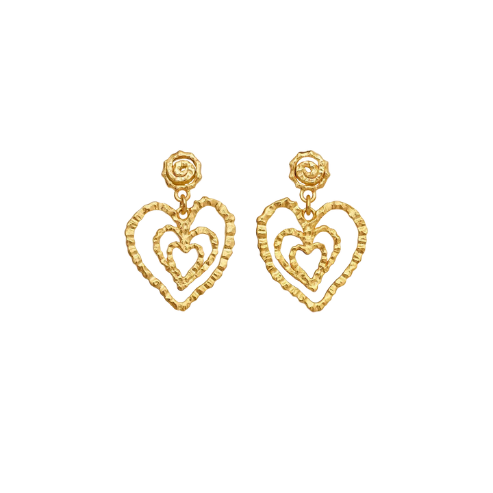 Maanesten Beate Petite gold-plated heart earrings with detailed, romantic design on a black background. Model 10088a-1.