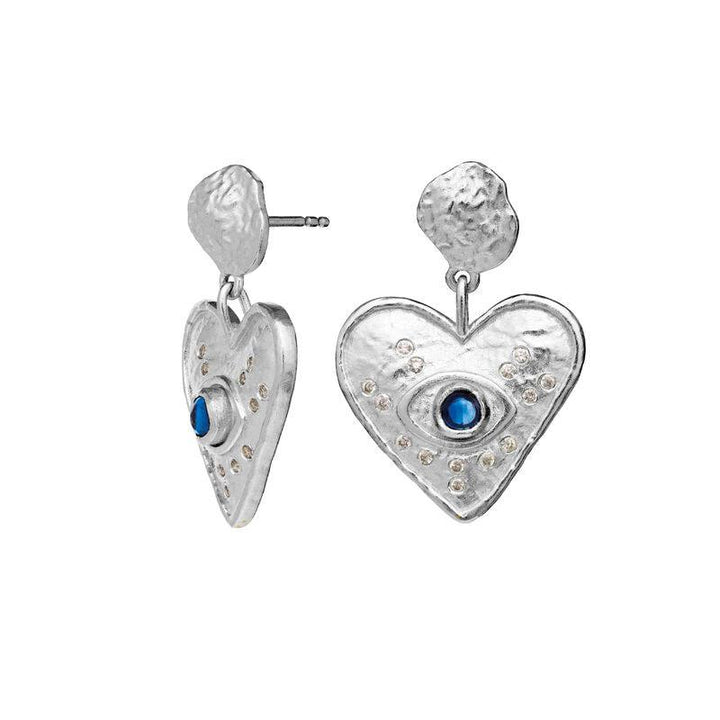 Maanesten Constantine earrings in silver with heart-shaped pendant, details and blue stones. Model 9850c-9850c-2
