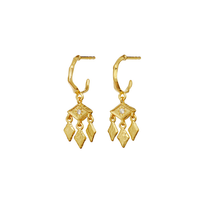 Maanesten Edwina gold-plated earrings with small pendants and hammered structure, Model 10023a-1.