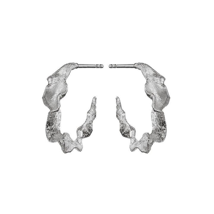 Maanesten Nino Earrings in silver with organic wavy design, glossy surface. Model 9716c-9716c-2