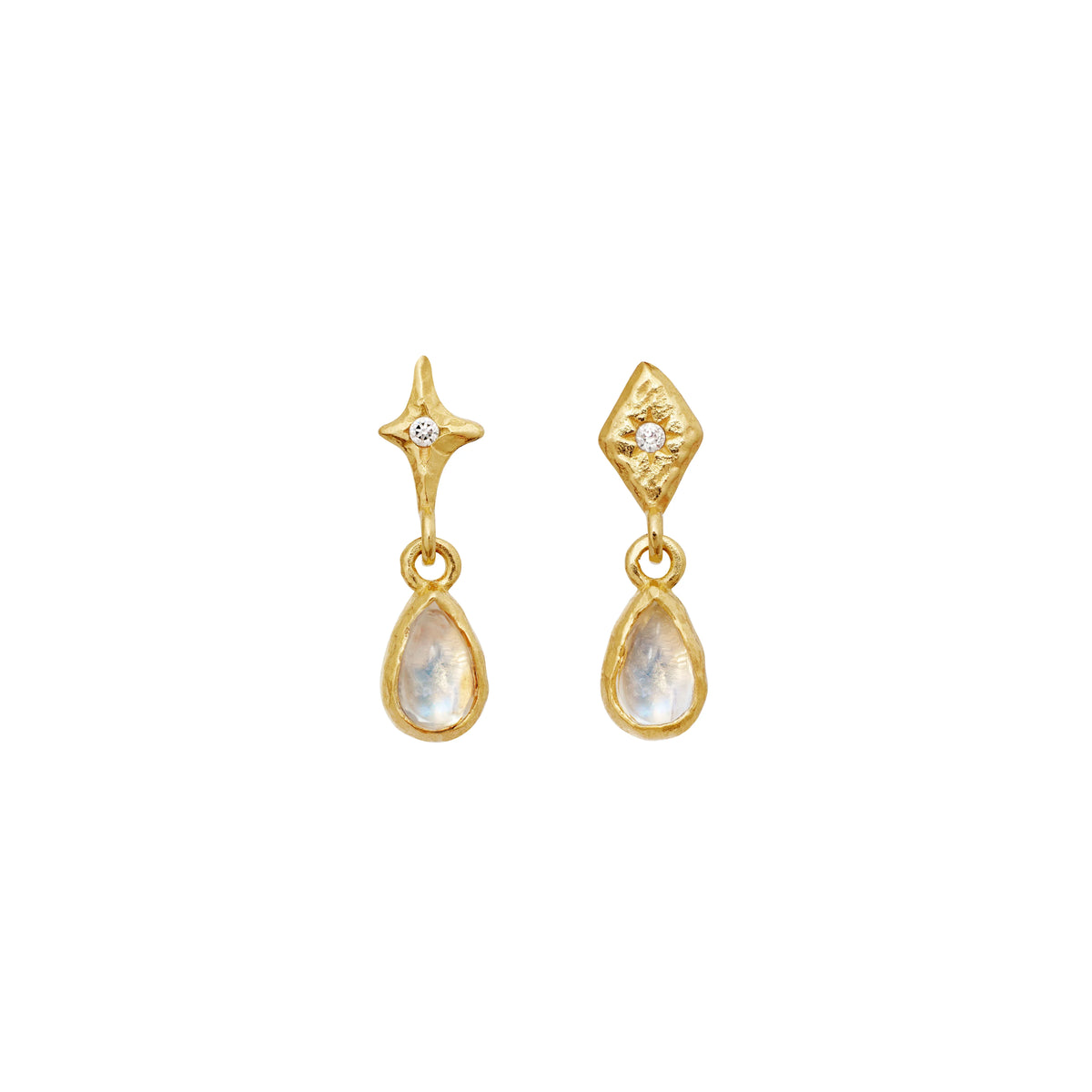 Maanesten Poco gold-plated earrings with drop-shaped pendants in raw gold look, model 10043a-1.