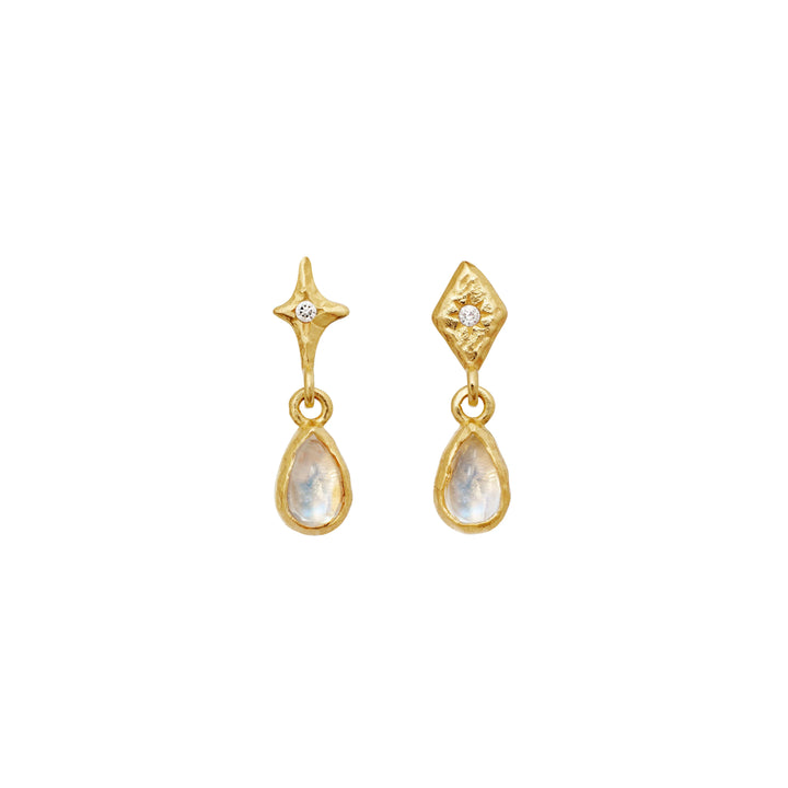 Maanesten Poco gold-plated earrings with drop-shaped pendants in raw gold look, model 10043a-1.