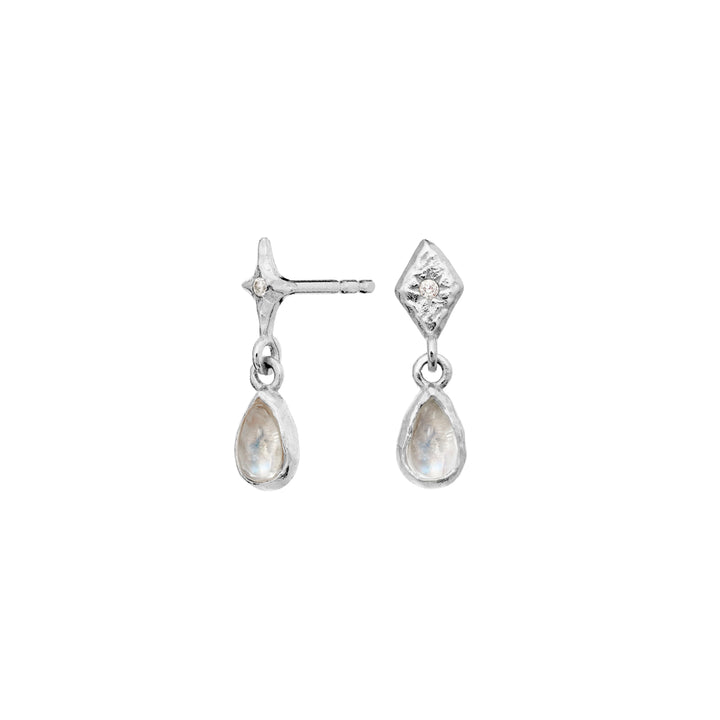 Maanesten Poco silver earrings with drop-shaped stone and textured surface, Model 10043c
