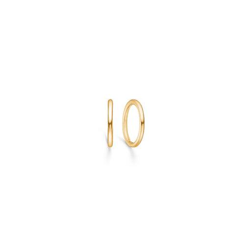 Mads Z 8kt Creole 10mm shows a pair of classic, smooth creoles in 8 carat gold. Model 8310526-1