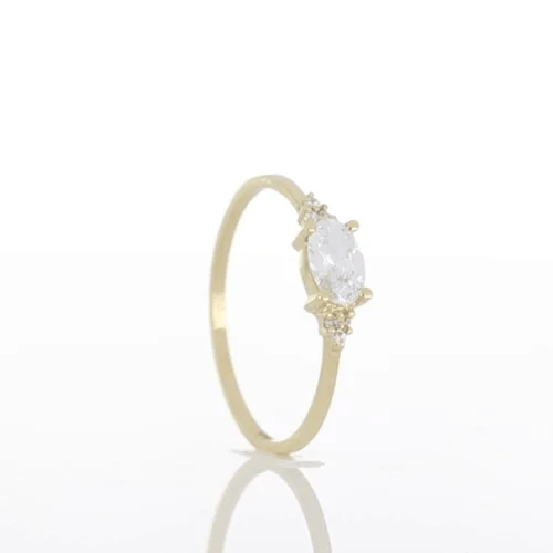 Mads Z Alicia 8 kt. gold ring with oval zirconia seen from the side, narrow gold ring with elegant clear stone, Model 3347056-001
