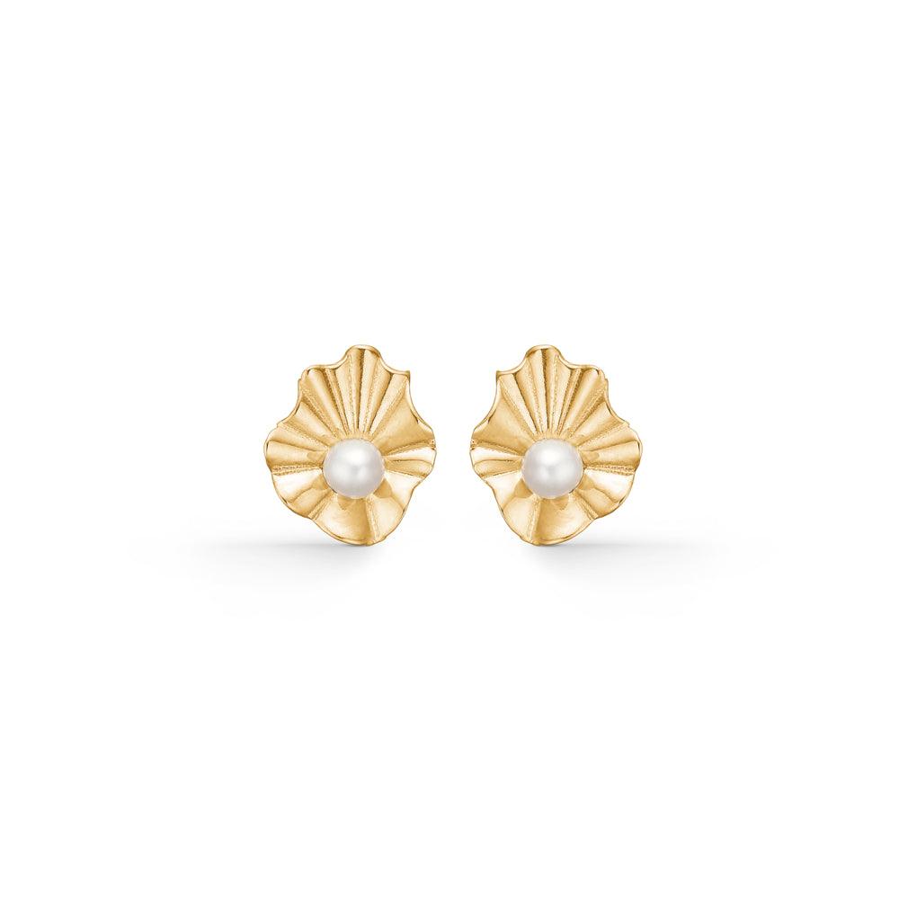 Mads Z Amelie 8kt gold earrings with pearl, elegant leaf-shaped earrings with a pearl in the middle. Model 3313119-1