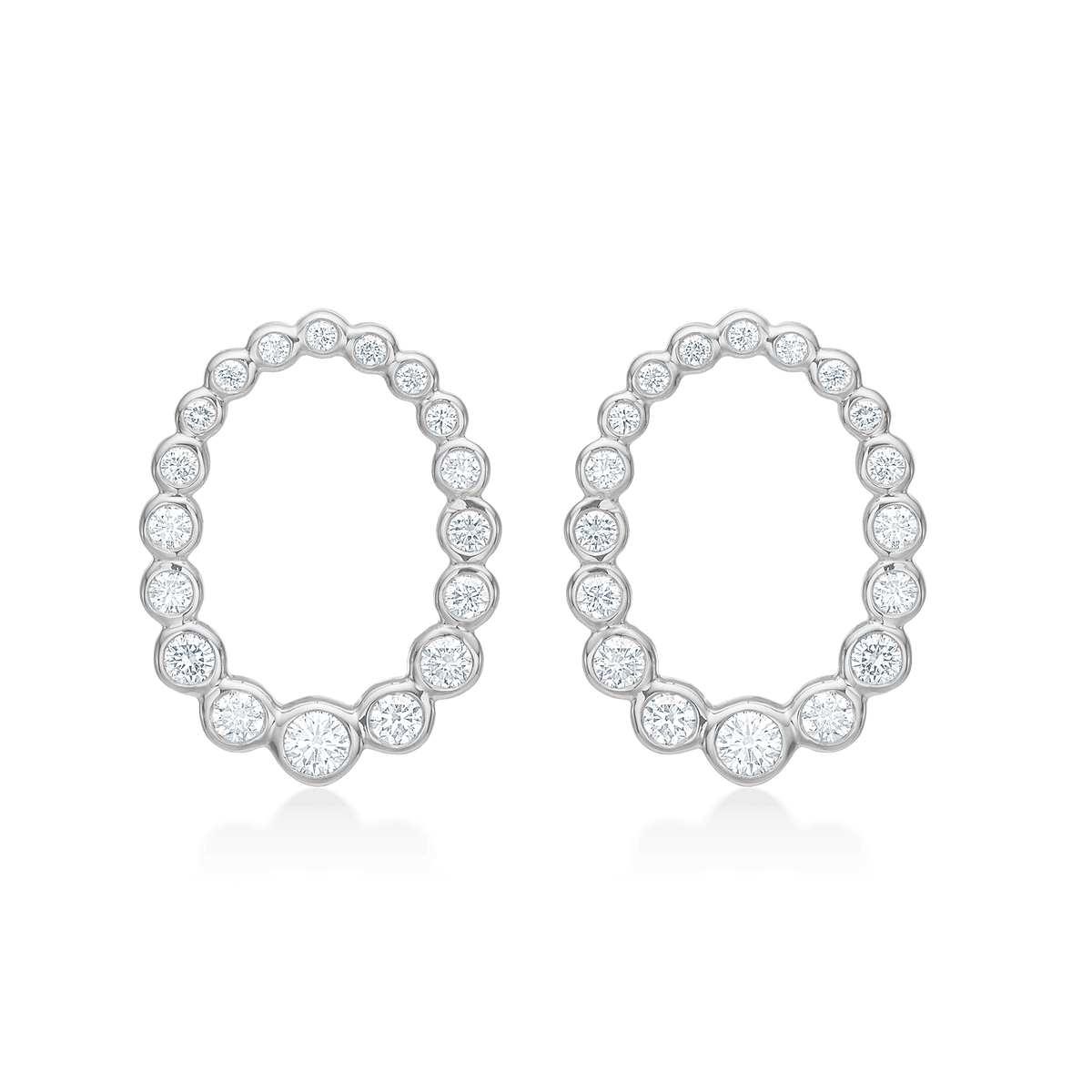 Mads Z Auaroras Kiss silver earrings with white topaz in an oval shape, elegant detail. Model 2116116-1.