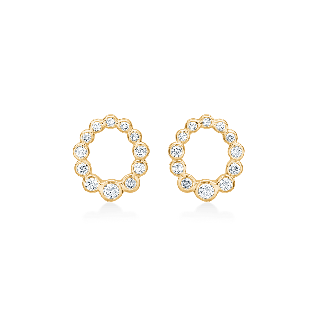 Mads Z Aurora's Kiss 14kt gold stud earrings with diamonds, circular stud earrings in gold, Model 1511115-1.