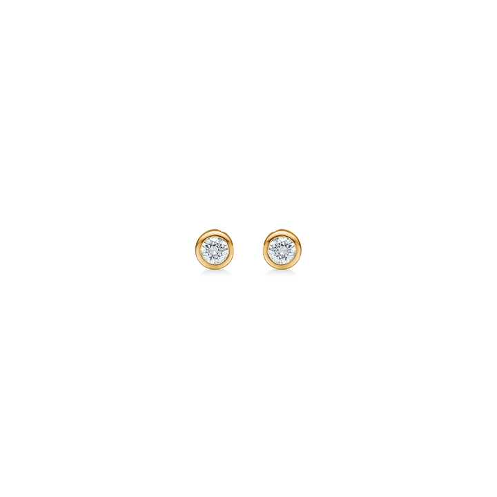 Mads Z Endless Allure Diamond Earrings in 14kt gold, discreet pair of studs with clear diamond in a golden setting. Model 1511149