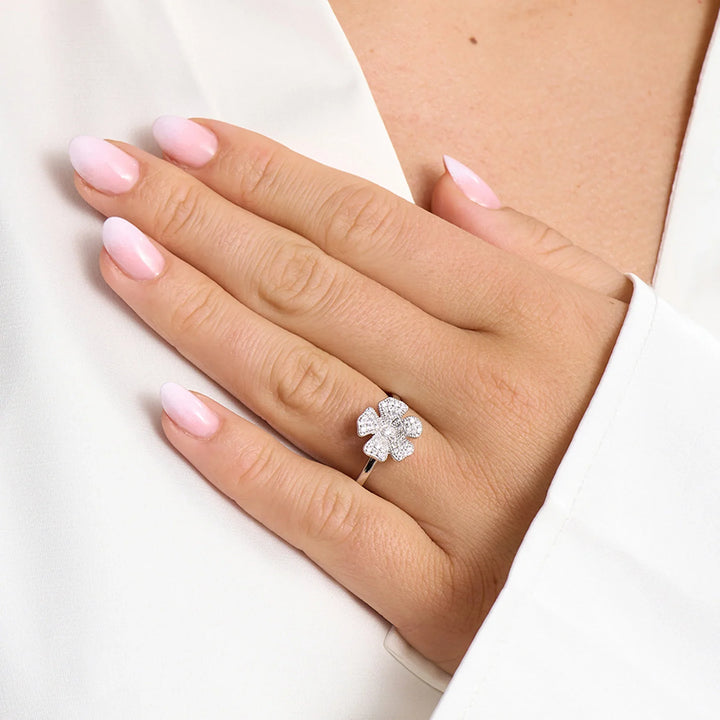 Mads Z Fleur silver ring with pavésatte zirconia shown on hand, elegant silver look. Model 2147007-001.