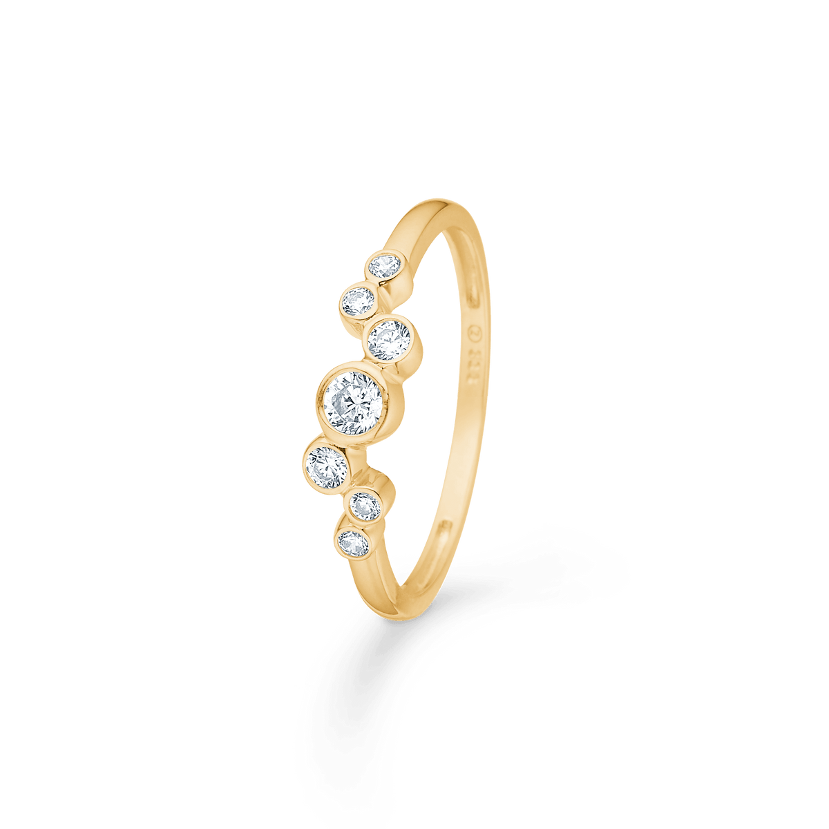 Mads Z Lucy Ring in 8 carat gold with 7 zirconia, elegant and modern design, Model 3347035-001.