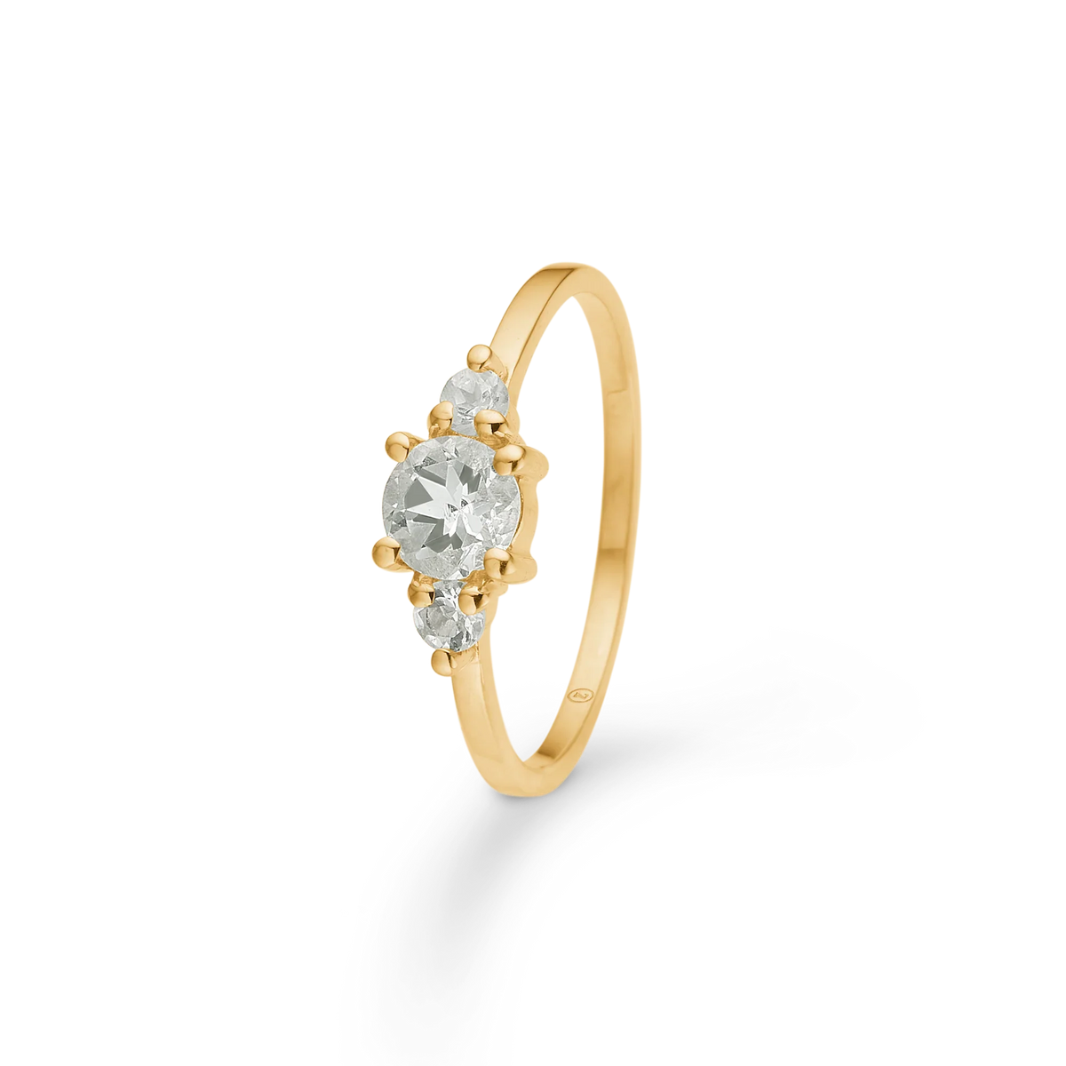 Mads Z Nia 8kt gold ring with green amethyst shows an elegant gold ring with three clear stones. Model 3346010-001.