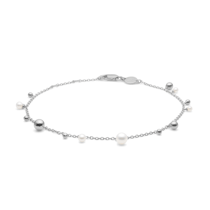 Mads Z Silver Bubbles N Pearls Silver Bracelet with fine white pearls and shiny ball details, Model 2153166-1.