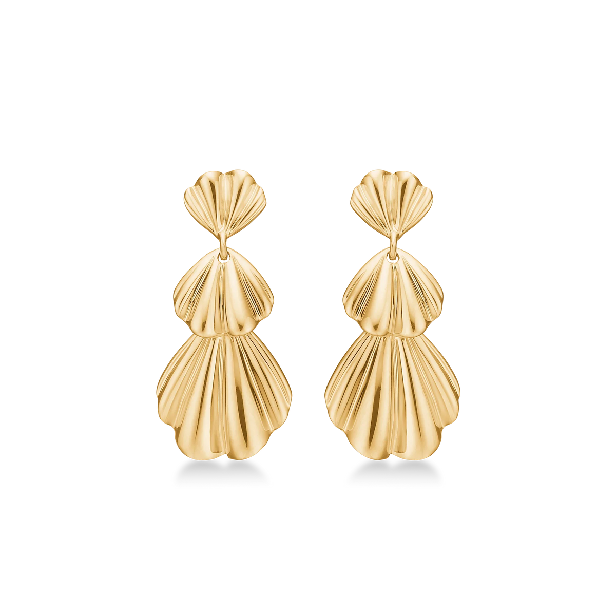 Mads Z Velvet earrings in 14 carat gold, elegant shell shape with glossy finish. Model 1510189-1