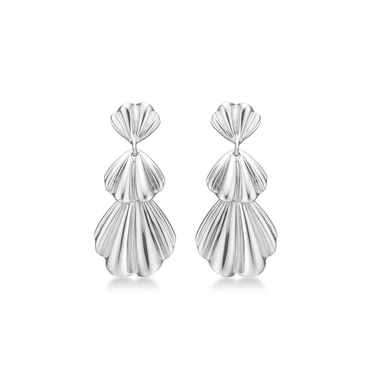 Mads Z Velvet silver earrings, shiny and folded in three parts, 20 mm, Model 2110189-1.