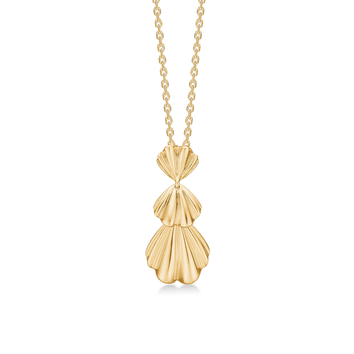 Mads Z Velvet Fan 14kt gold pendant with organic fan-shaped design in shiny gold. Model 1530189-1.