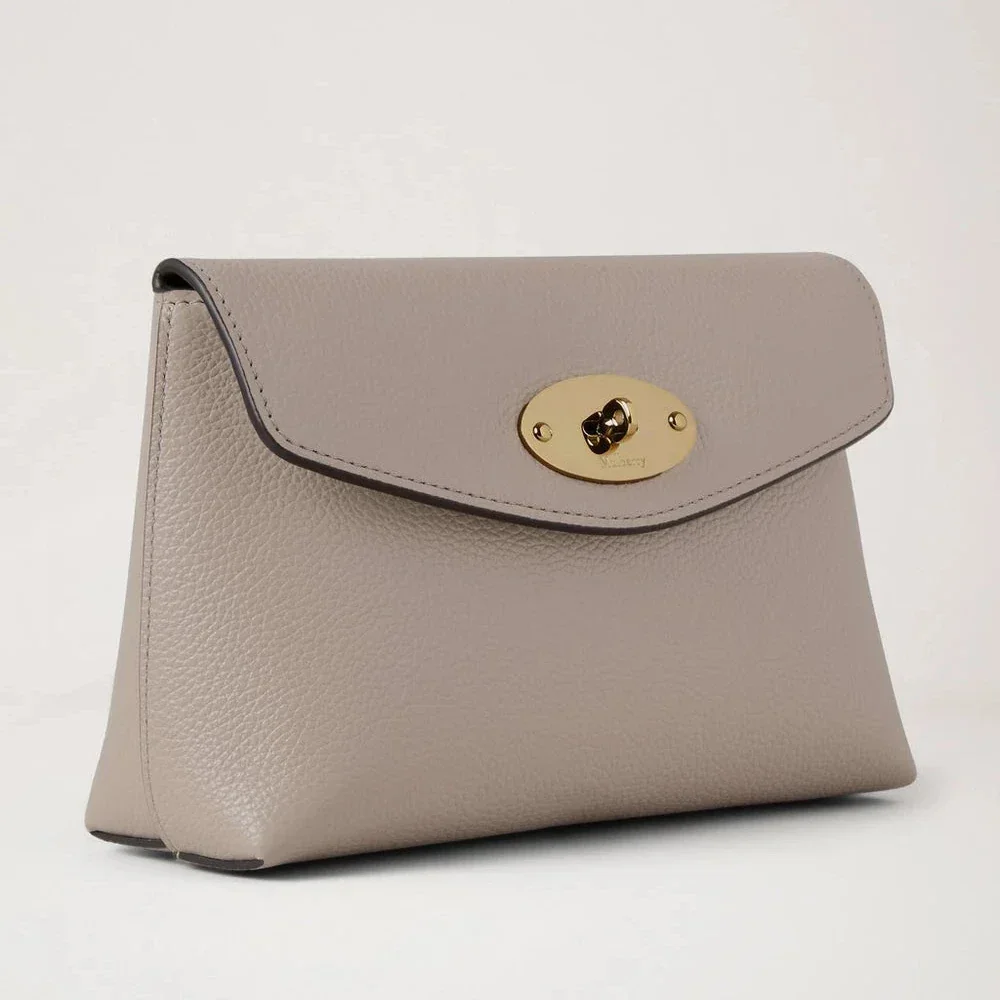 Mulberry Darley Cosmetic Pouch Cashmere Taupe Small Classic Grain with golden buckle, Model RL5077205F924.