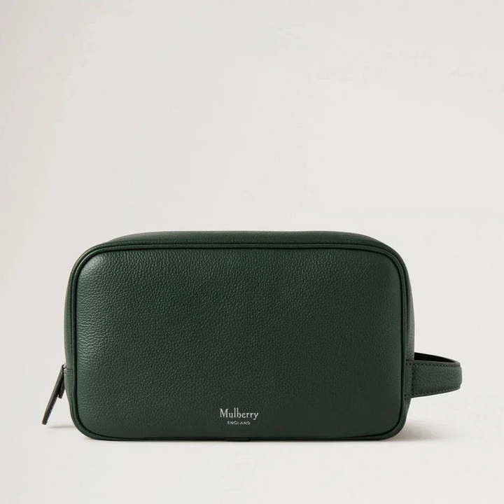 Mulberry Heritage Wash Case in dark green leather with discreet logo on the front. Model RL8176/205Q633