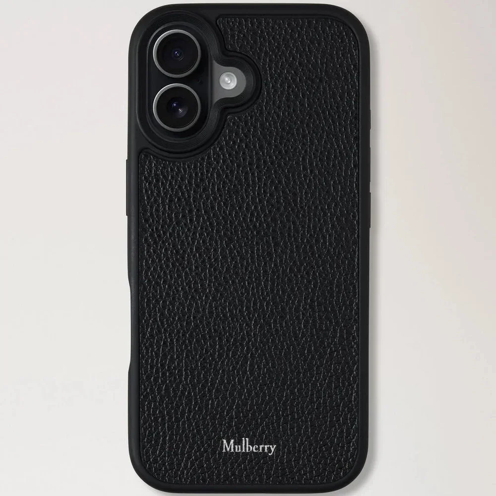 Mulberry iPhone 17 Case Small Classic Grain Black, elegant black leather cover seen from the back. Model rl8910205a100