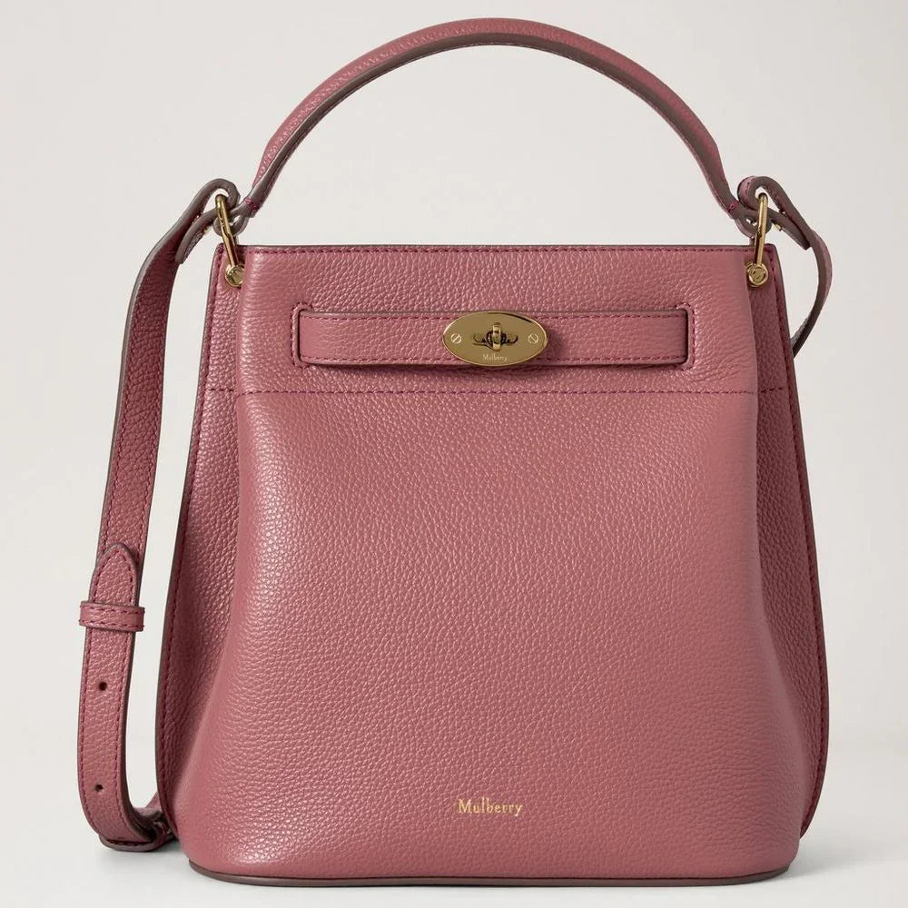 Mulberry Islington Bucket Pink Scrumpy Small Classic Grain seen from the front in pink leather with gold details. Model hh9390205j647