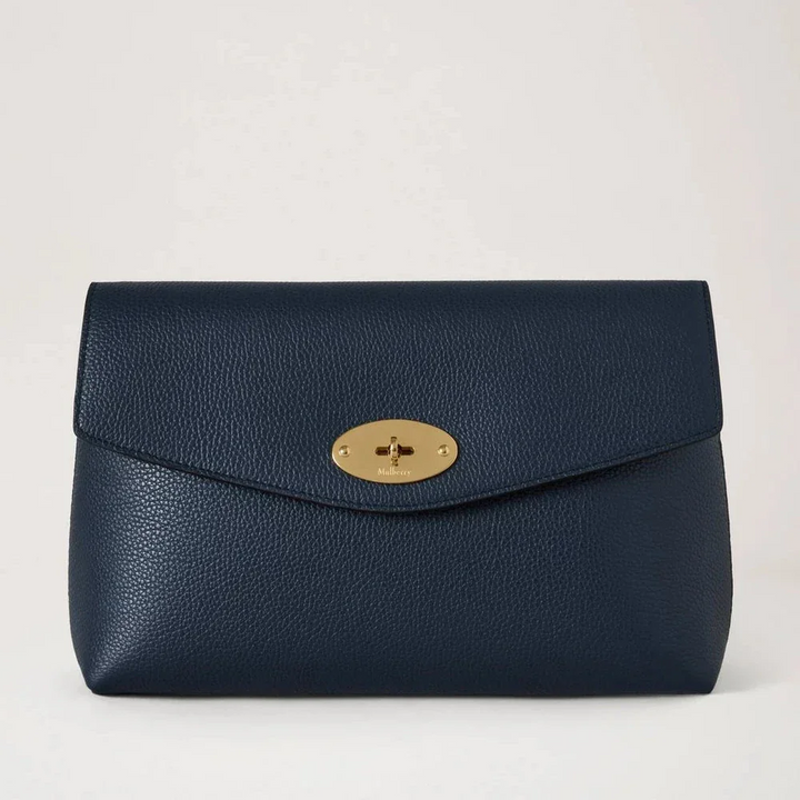 Mulberry Large Darley Cosmetic Pouch Night Sky Small Classic Grain in dark blue leather with golden buckle. Model RL5078205U888