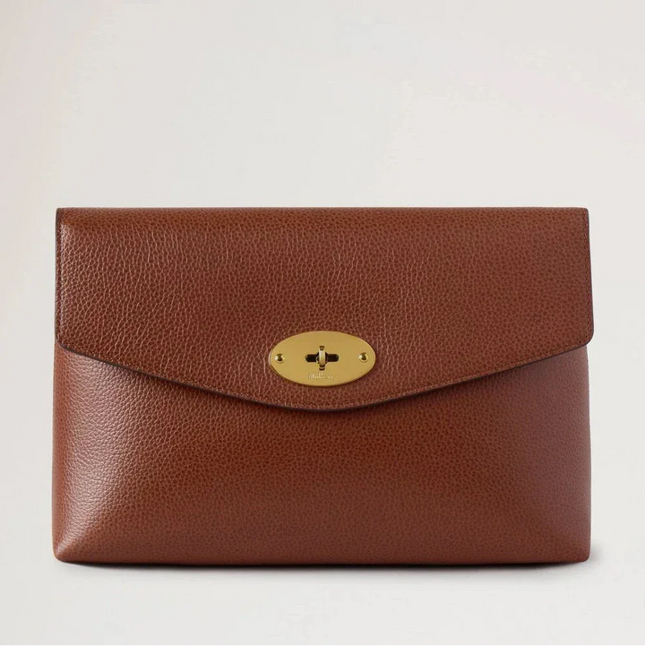 Mulberry Large Darley Cosmetic Pouch Oak Small Classic Grain in brown leather with gold buckle. Model RL8853552G110