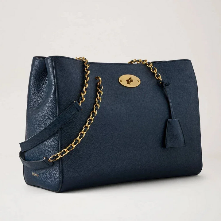 Mulberry Lily Chain Tote Night Sky Small Classic Grain in dark blue leather with golden chain, Model HH9576205U888.