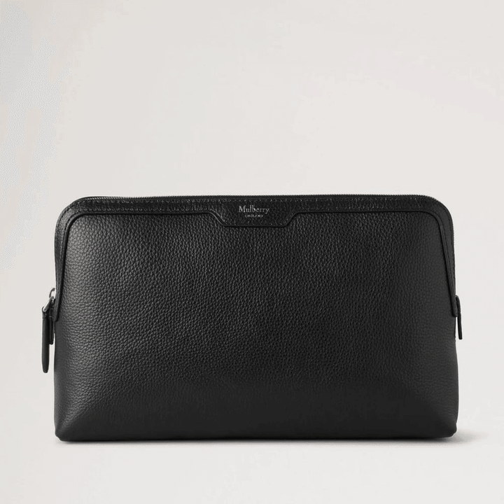 Mulberry Medium Cosmetic Pouch Small Classic Grain black wallet in black leather, simple front. Model RL8319205A100