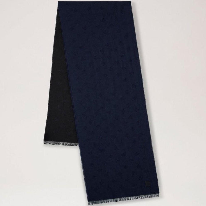 Mulberry Men's Scarf Tree Jacquard Midnight, dark blue men's scarf in wool with a discreet pattern. Model VS4784/950U135