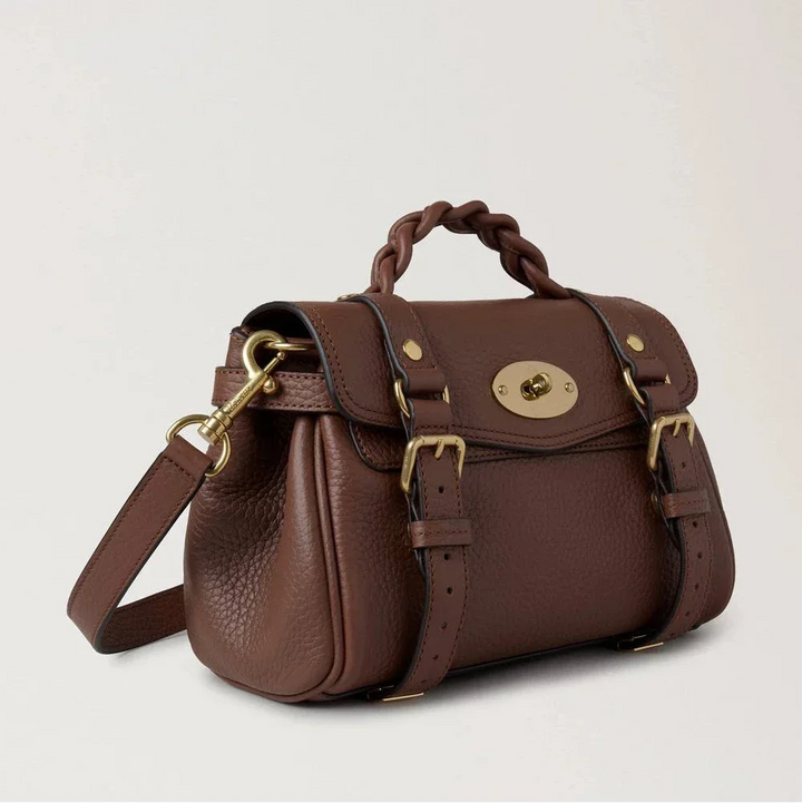 Mulberry Mini Alexa Bright Oak Heavy Grain shows a compact brown leather bag with gold details, Model RL6595736G222.