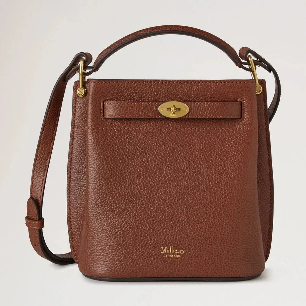Mulberry Mini Islington Bucket Oak Two Tone Small Classic Grain shown from the front in brown leather with gold hardware. Model RL8854552G110