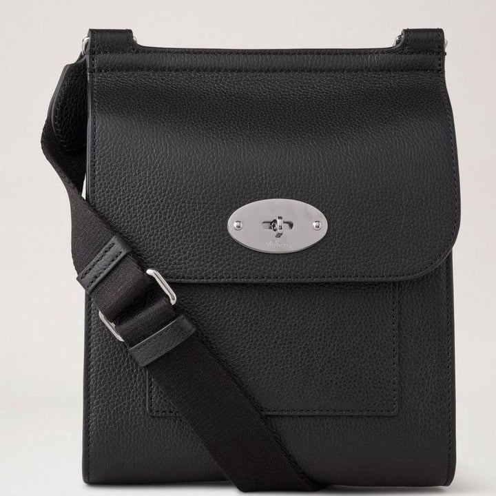 Mulberry Small Antony Small Classic Grain Black Silver Tone with adjustable strap, black leather and silver details. Model HH9190205A100