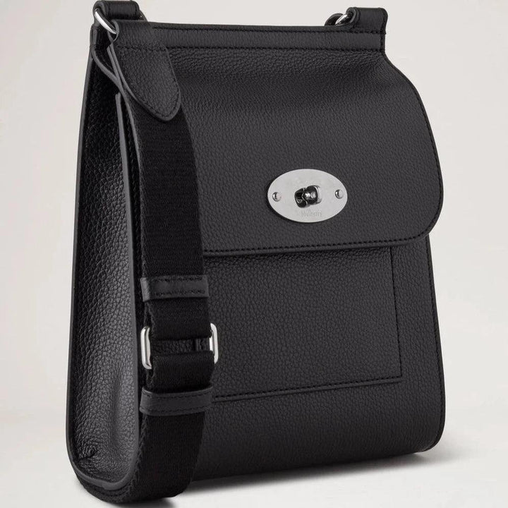 Mulberry Small Antony Small Classic Grain Black Silver Tone crossbody bag in black leather with silver buckle, Model HH9190205A100.