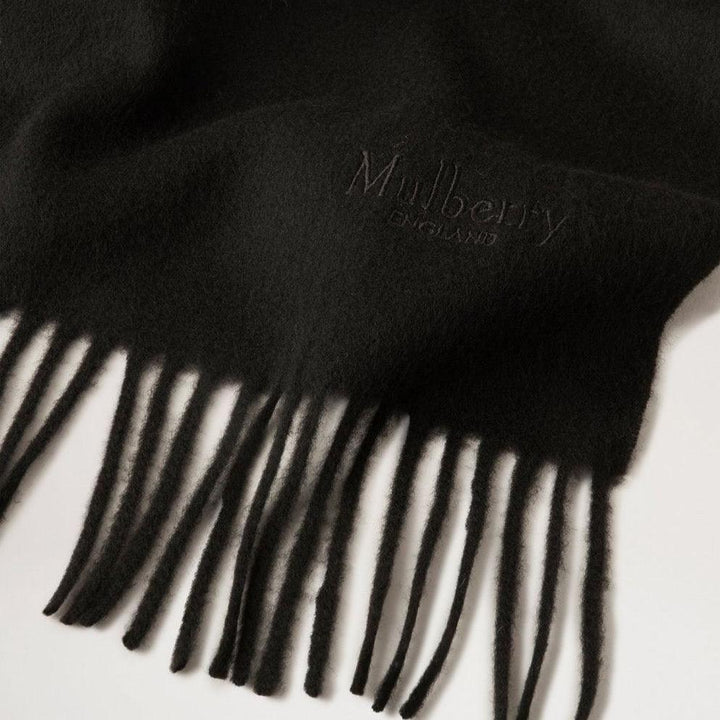 Mulberry Small Solid Merino Wool Scarf in black merino wool with fringes and discreet logo, Model vs4318946a100